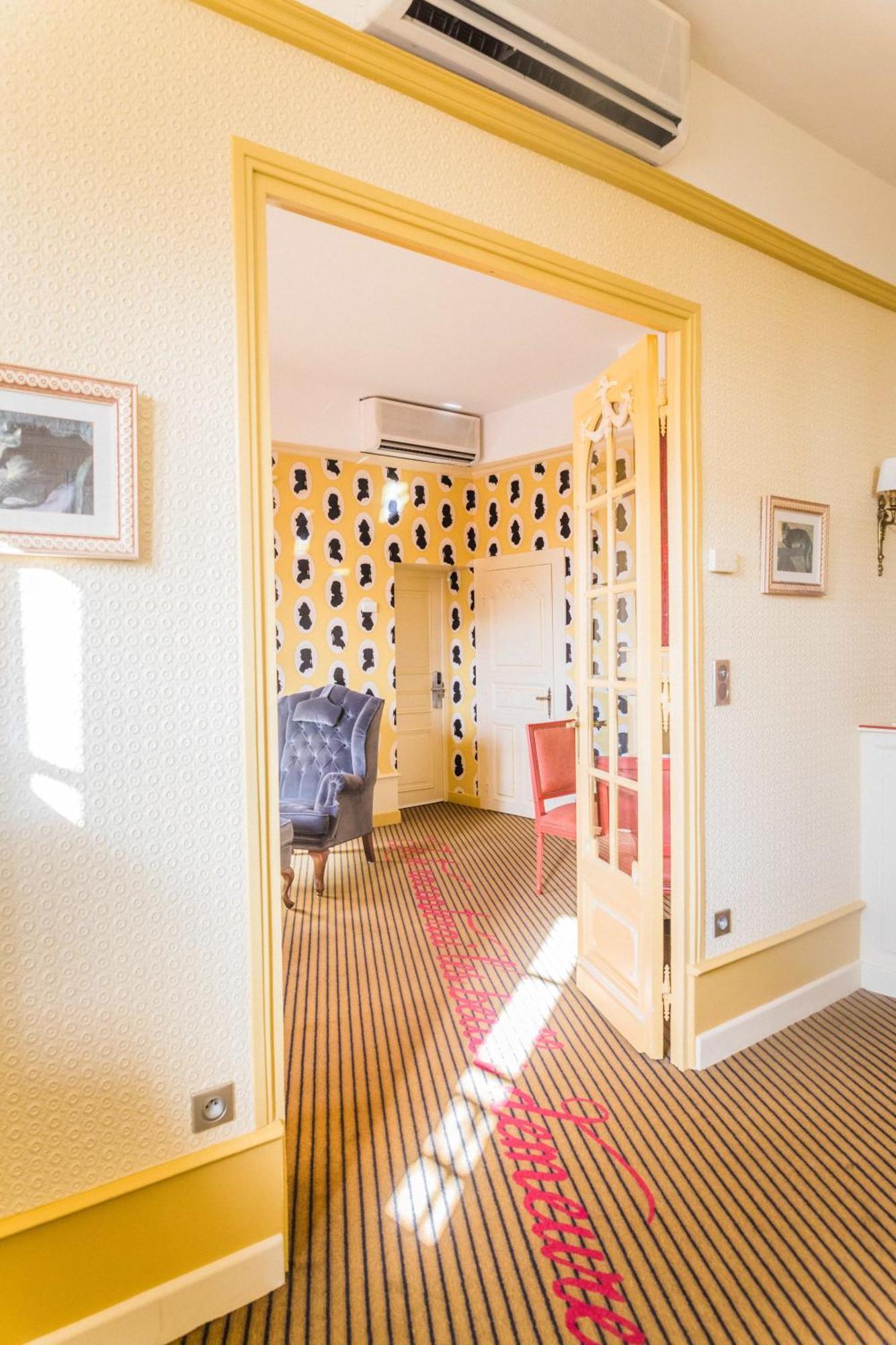 Chateau De Castel Novel Boutique Hotel 瓦雷斯 外观 照片